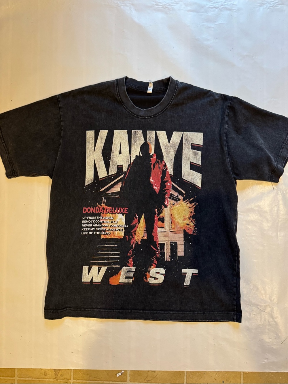 Kanye West DONDA Deluxe graphic T-shirt – Gray – Small